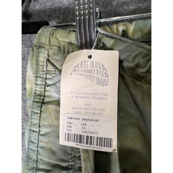 Free People Riverside Tool & Dye Pants Women XS Olive Green parachute exaggerate - Picture 4 of 8